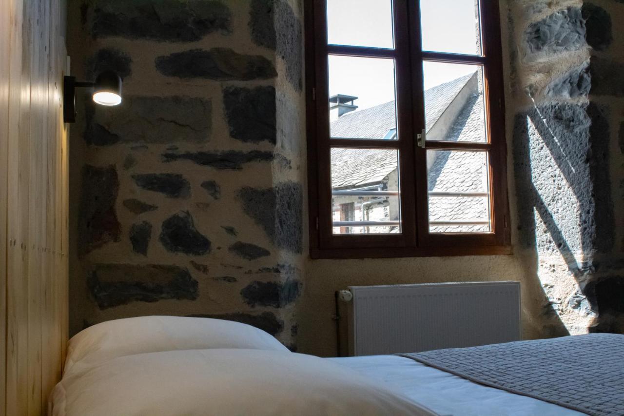 Hotel Restaurant Le Bardiere Laguiole Zewnętrze zdjęcie